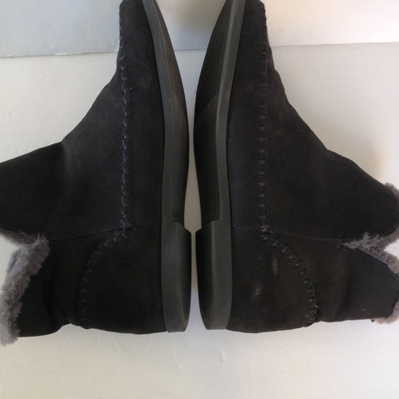 Old Navy suede & fur black booties size 9 - Picture 4 of 12